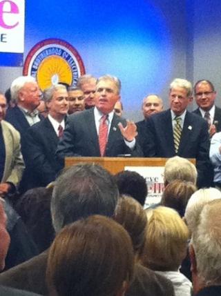 Democrat Steve Bellone thanks supporters election night. Credit Judy Mottl